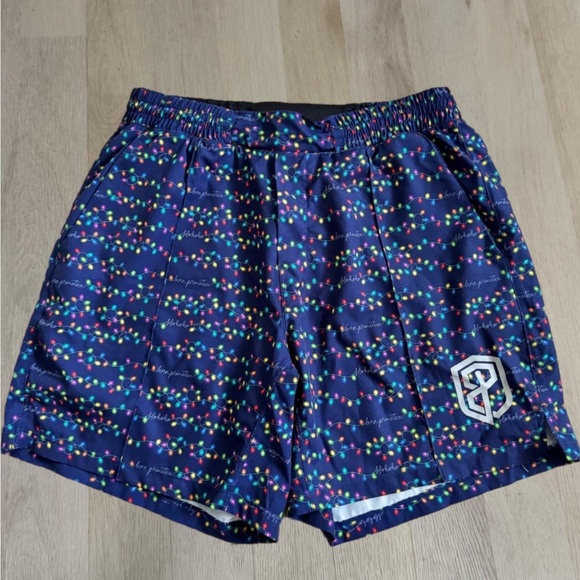 NWOT LIMITED EDITION Born Primitive Christmas Training Short. Size: Large - Picture 2 of 3